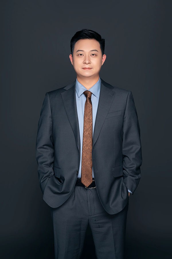 张霖杰律师